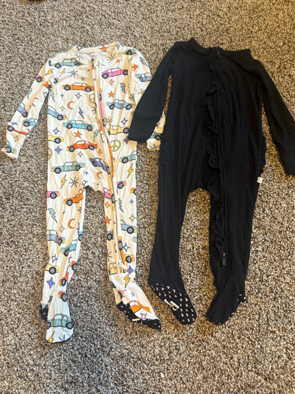 Posh peanut bundle 2 bamboo zippies black ruffle colorful cars 6-9 months
